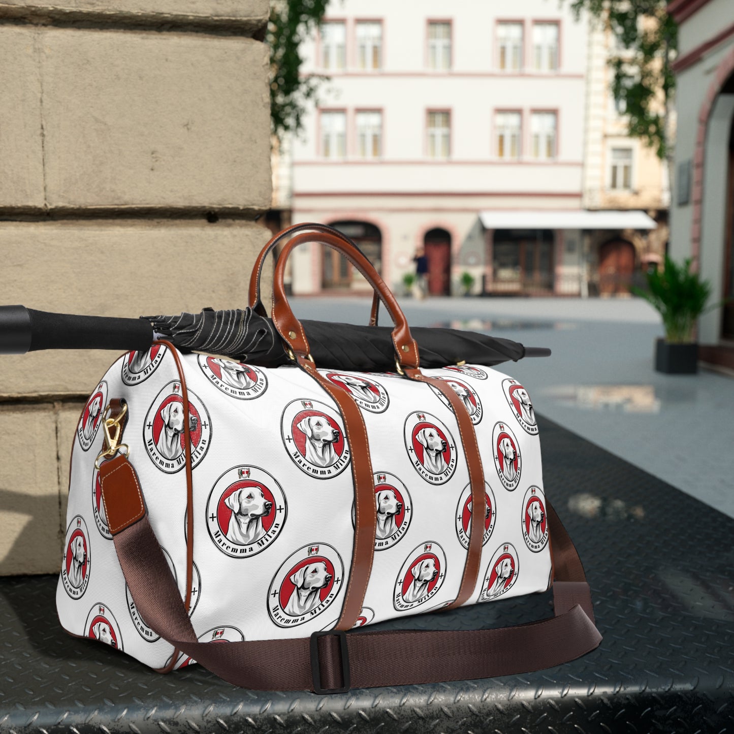 Cute Dog Print Waterproof Travel Bag - Perfect for Pet Lovers on the Go!